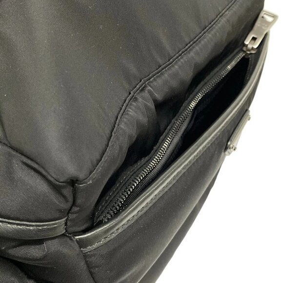 Auth PRADA - Black Leather Shoulder Bag - Picture 16 of 16